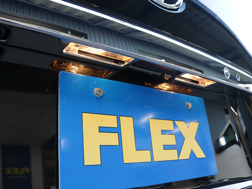 新車ワゴンＧＬファミリーに好評のネクロスシートアレンジ施工済み！！オリジナルフロントバンパーオリジナルオーバーフェンダーオリジナルＬＥＤテールライトオリジナル１６インチアルミ８インチディスプレイ装備！