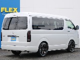 ランドクルーザーやハイエースなどを常時40台以上展示！お客様のニーズにあった最適なお車をご提案させていただきます。ご来店の際はお気軽にお問合わせください！