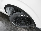 新車ワゴンＧＬ２７００ガソリン４ＷＤファミリーに好評のファミリアシートアレンジ施工済み！８インチディスプレイ純正フリップダウンモニター装備！