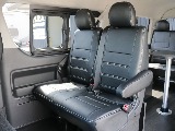 新車ワゴンＧＬ２７００ガソリン４ＷＤファミリーに好評のファミリアシートアレンジ施工済み！８インチディスプレイ純正フリップダウンモニター装備！