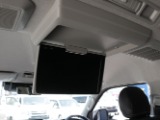 新車ワゴンＧＬ２７００ガソリン４ＷＤファミリーに好評のファミリアシートアレンジ施工済み！８インチディスプレイ純正フリップダウンモニター装備！