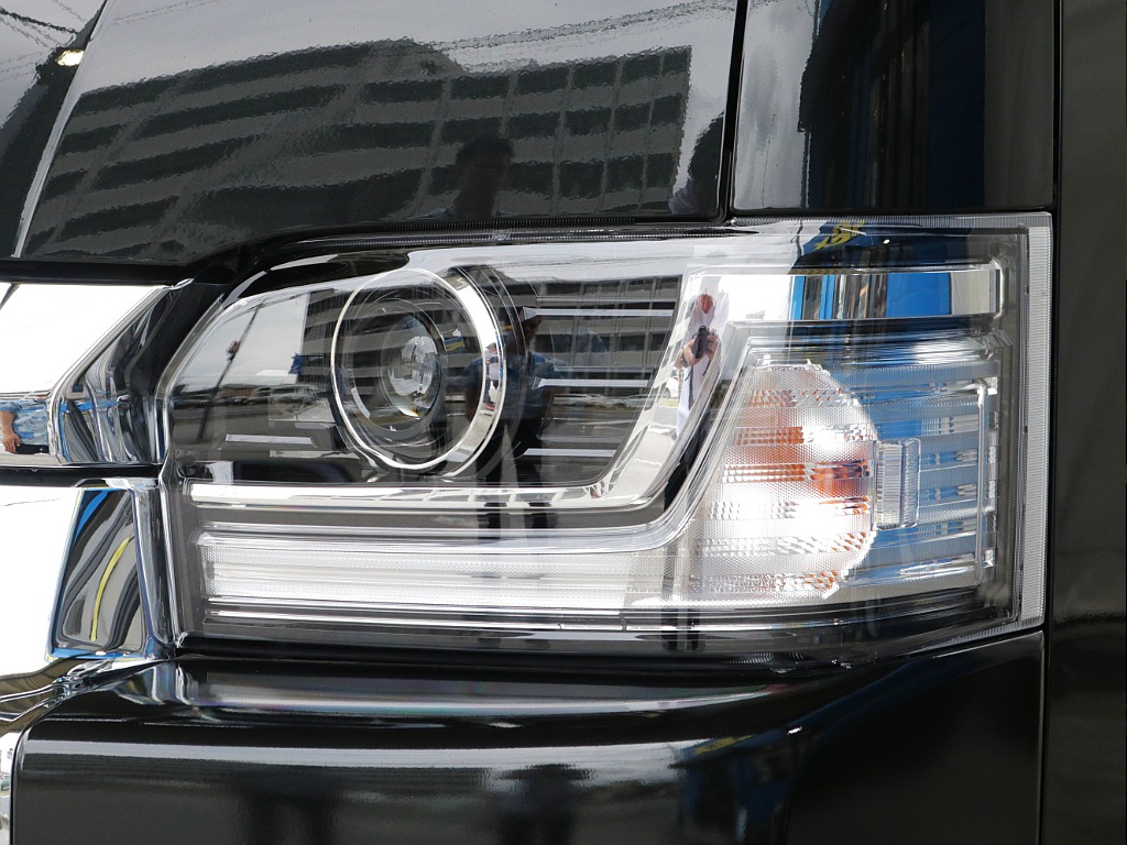Bi-beam LEDヘッドランプ