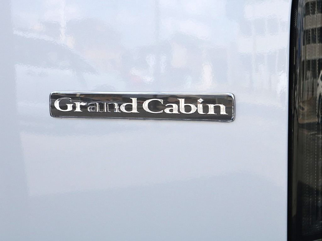 グランドキャビン専用エンブレム