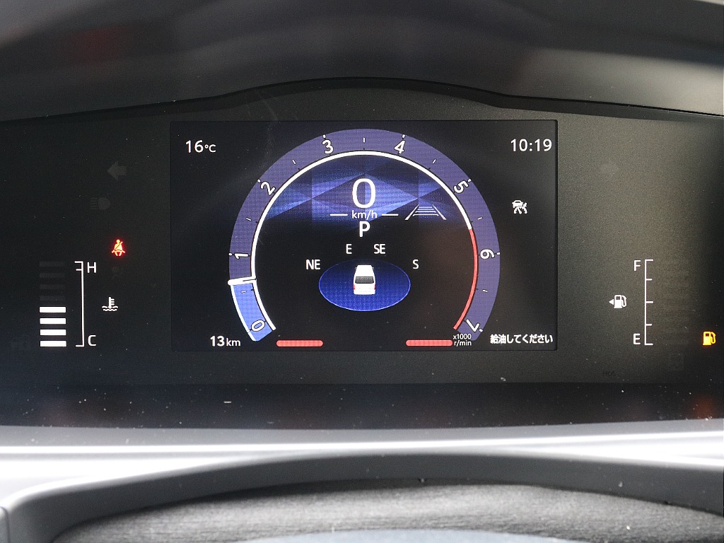 一新されたメーターパネルになります！！