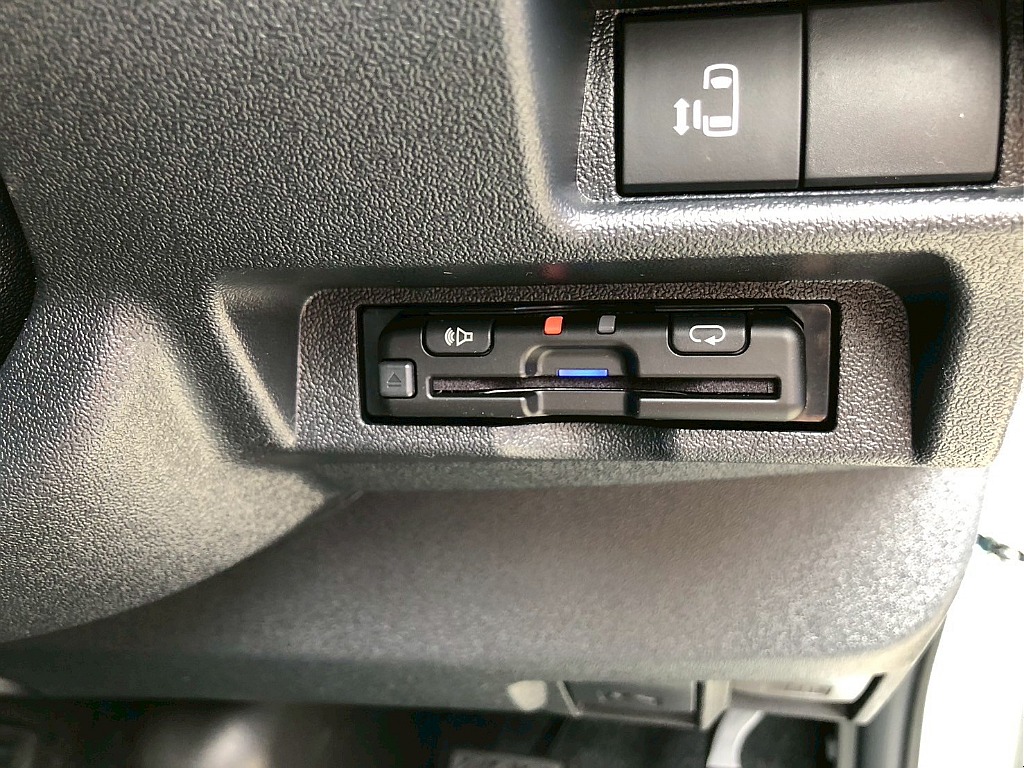 トヨタ ハイエース(15枚目)