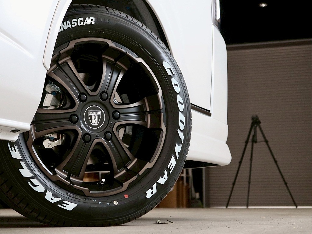 トヨタ ハイエース(40枚目)