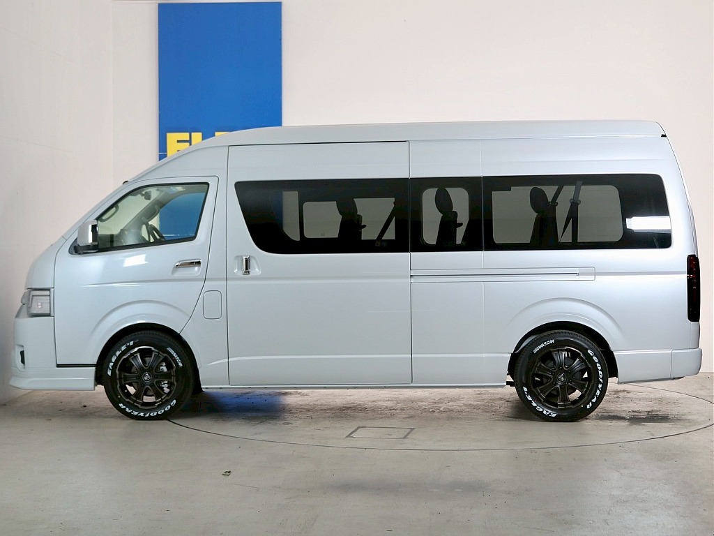 トヨタ ハイエース(7枚目)