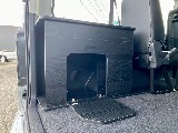 下部のスペースには収納が可能です♪