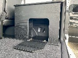 下部のスペースには収納が可能です♪