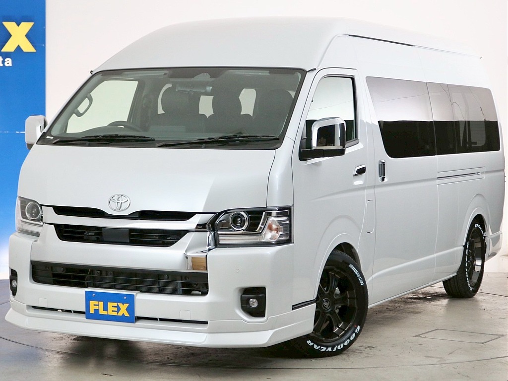 【新車】９型/ガソリン２ＷＤ/１０人乗り/Ｇキャビン/ローダウン/１７インチＡＷ/ＬＥＤテール/ベッドキット