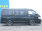 片側パワースライドドアが付いておりますので乗り降りや荷物の出し入れも楽々できちゃいます♪