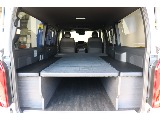 フローリングフロア施工　専用ベット装着済み！