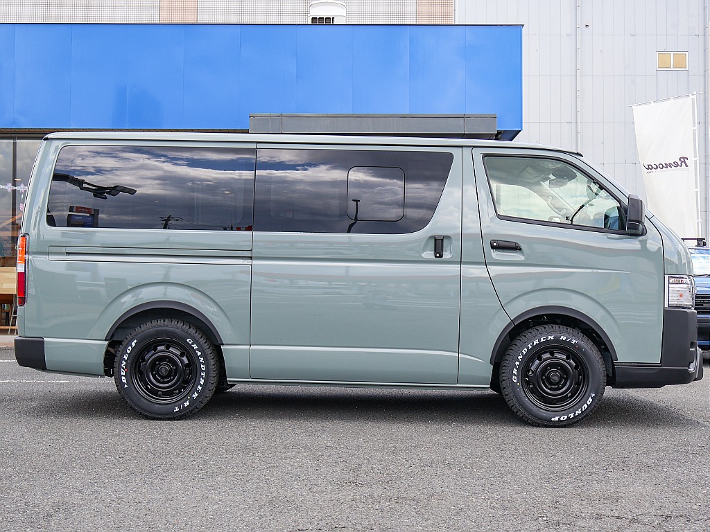 メーカーオプションのアースカラーパッケージの1台です！