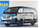 普段使いできるキャンピングカー！就寝スペース◎テーブルも付いてます！