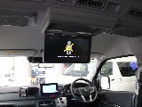 純正12.1インチフリップダウンモニターが装着されております☆☆