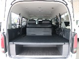 広々とした車内空間になります☆☆