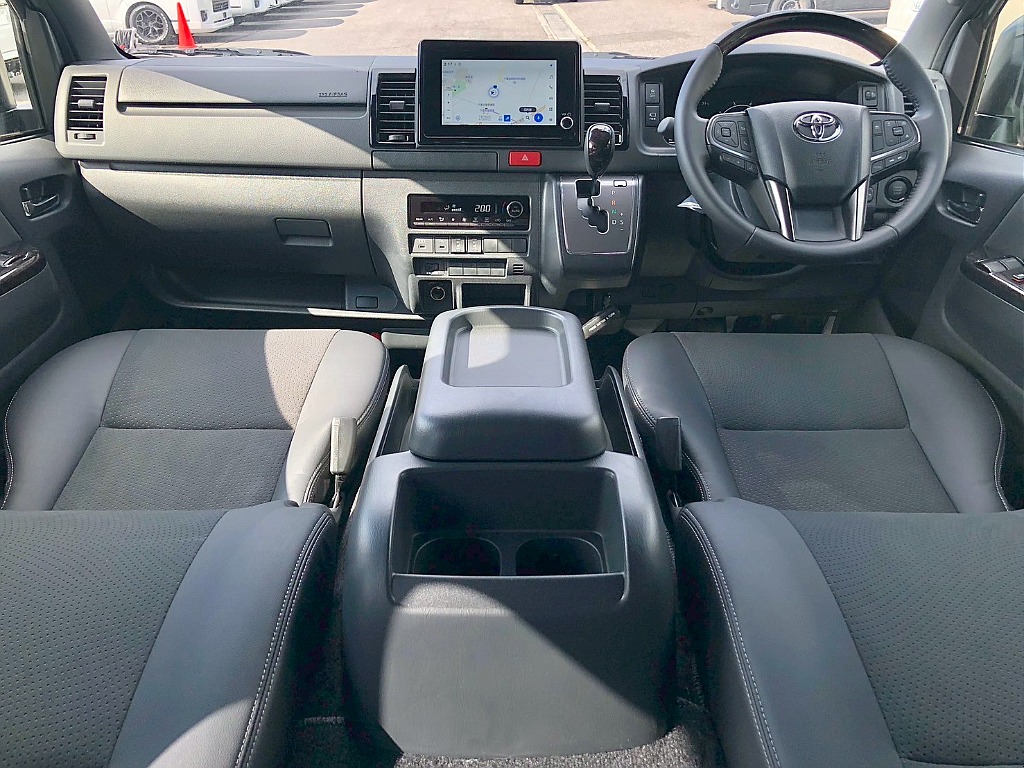 新装備多数の９型ハイエース！