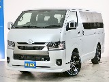 【新車】９型/７人乗り８ナンバー登録/ＶＡＬＤＯＲ/３人掛けセカンドシート/２人掛けサードシート/フルフラットベッド展開/床張り施工
