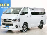 【新車】９型/７人乗り８ナンバー登録/ＶＡＬＤＯＲ/３人掛けセカンドシート/２人掛けサードシート/フルフラットベッド展開/床張り施工