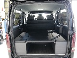 新車ハイエースＶダークプライムⅡ２０００ガソリン２ＷＤ！８ナンバー登録７人乗り仕様VALDORシートアレンジ施工済み！！オリジナルフロントスポイラーオリジナル１７インチアルミ１．５インチローダウン済み
