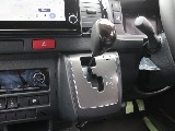 新車ワイドＶダークプライムⅡ２７００ガソリン４ＷＤカスタム車両入庫！ＶＡＬＤＯＲシートアレンジ完成！オリジナルフロントバンパーオリジナル１６インチアルミグラントレック１６インチタイヤＥＴＣ２．０装備！