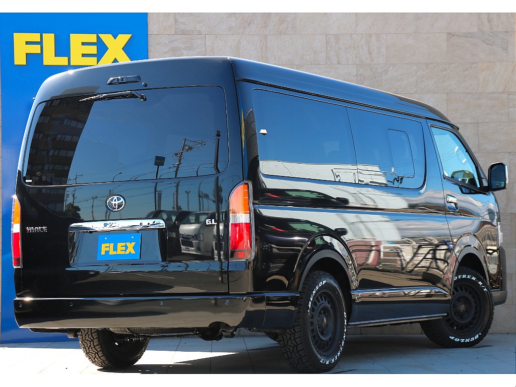 新車フローリング施工済！