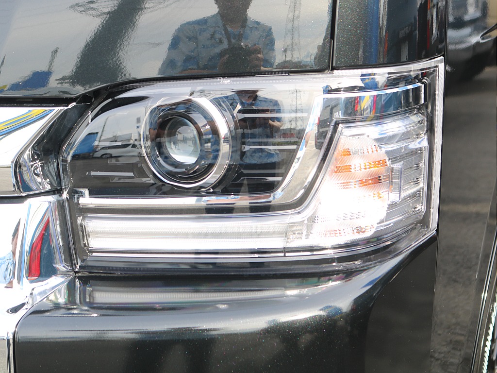 ＦＬＥＸグループは「すべての人に愛車を」をコンセプトに車種別に全国展開中！愛車と一緒に、ライフスタイルを充実させてもらいたいという思いで、ランクル仙台泉店では皆様のご要望になんでもお応えします♪