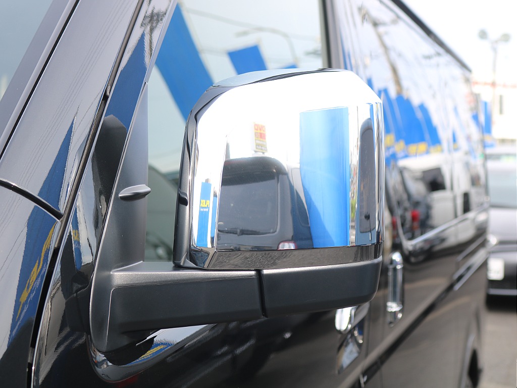 ＦＬＥＸグループは「すべての人に愛車を」をコンセプトに車種別に全国展開中！愛車と一緒に、ライフスタイルを充実させてもらいたいという思いで、ランクル仙台泉店では皆様のご要望になんでもお応えします♪