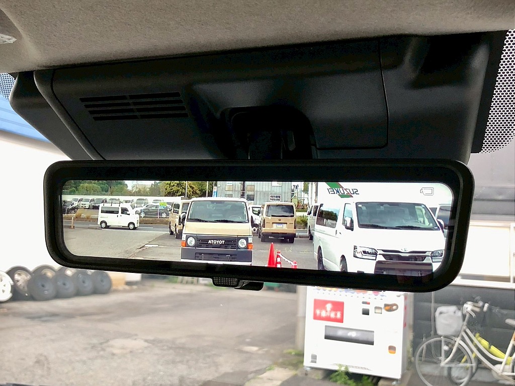 メーカーオプション　デジタルインナーミラー♪