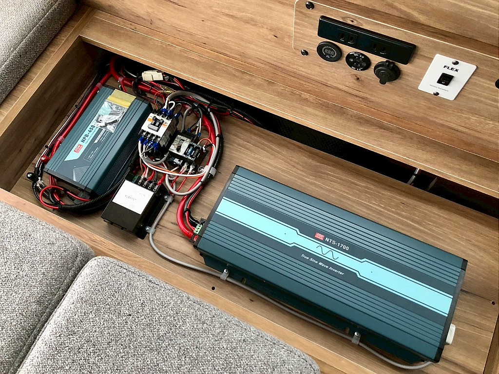 １５００W　インバーター完備♪