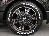 バルベロ・ディープス17インチにナスカータイヤの組み合わせになっております☆☆