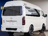 力強い走りが特徴のディーゼル4WDの一台です！