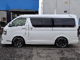 メーカーオプションのパワースライドドアも装備されております！