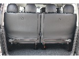 4列目は跳ね上げ可能！