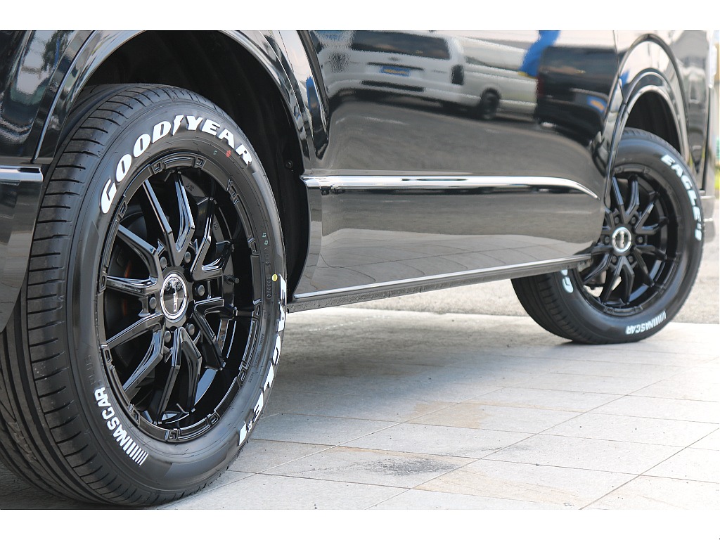 FLEX DELF06 17インチアルミ、グッドイヤー ナスカータイヤ！