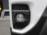 新車ハイエースＶダークプライムⅡガソリン２WD！新品オリジナル１6インチアルミ！新品ベットＫＩＴ装備！オリジナルパーツ多数装備！