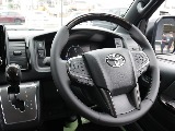 新車ハイエースＶダークプライムⅡガソリン２WD！新品オリジナル１6インチアルミ！新品ベットＫＩＴ装備！オリジナルパーツ多数装備！