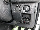 新車ハイエースＶダークプライムⅡガソリン２WD！新品オリジナル１6インチアルミ！新品ベットＫＩＴ装備！オリジナルパーツ多数装備！