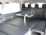 テーブルとベッド展開でご家族で空間楽しんでいただけます！