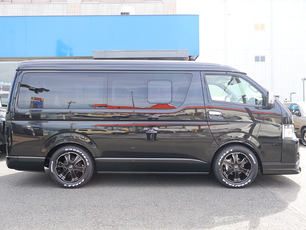 全席オリジナルのシートカバーを装備予定です！