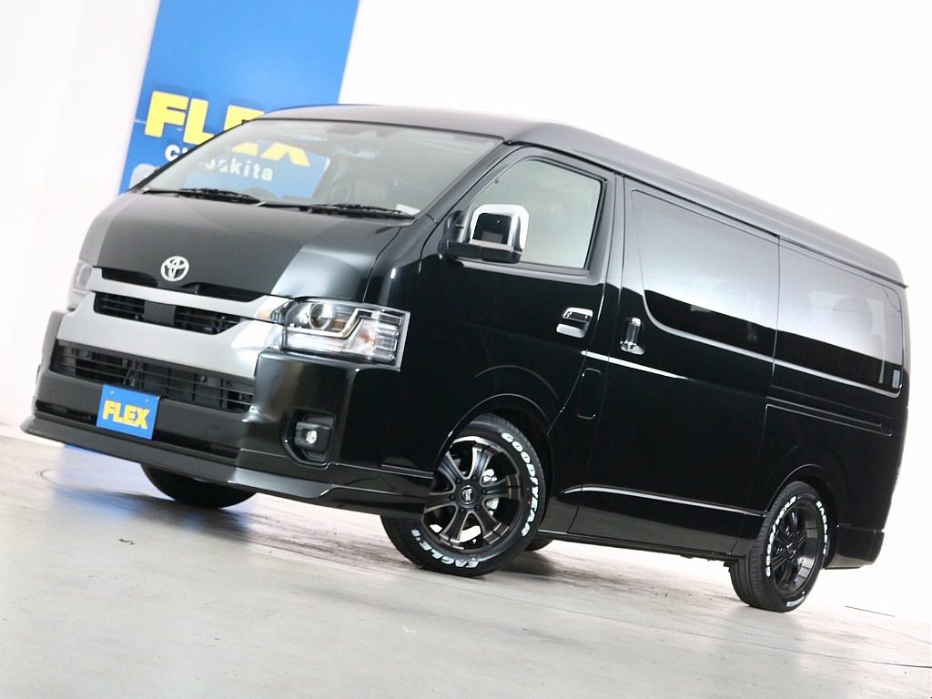 【新車】９型/ガソリン２ＷＤ/１０人乗り/１７インチＡＷ/ベッドキット/脱着式テーブル/床張り施工/後席モニター