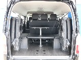 両側跳ね上げで広々とした荷室になります！！