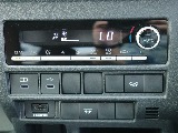 エアコンの操作部分も新しくなり、タイプCも接続できます♪