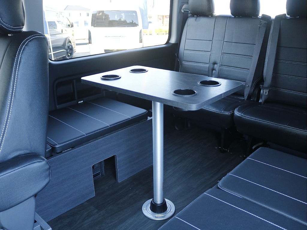 トヨタ&nbsp;ハイエース&nbsp;ワゴン2.7GLロング ミドルルーフ&nbsp;【内装架装familiar】【オフロード】&nbsp;茨城県の詳細画像&nbsp;その6