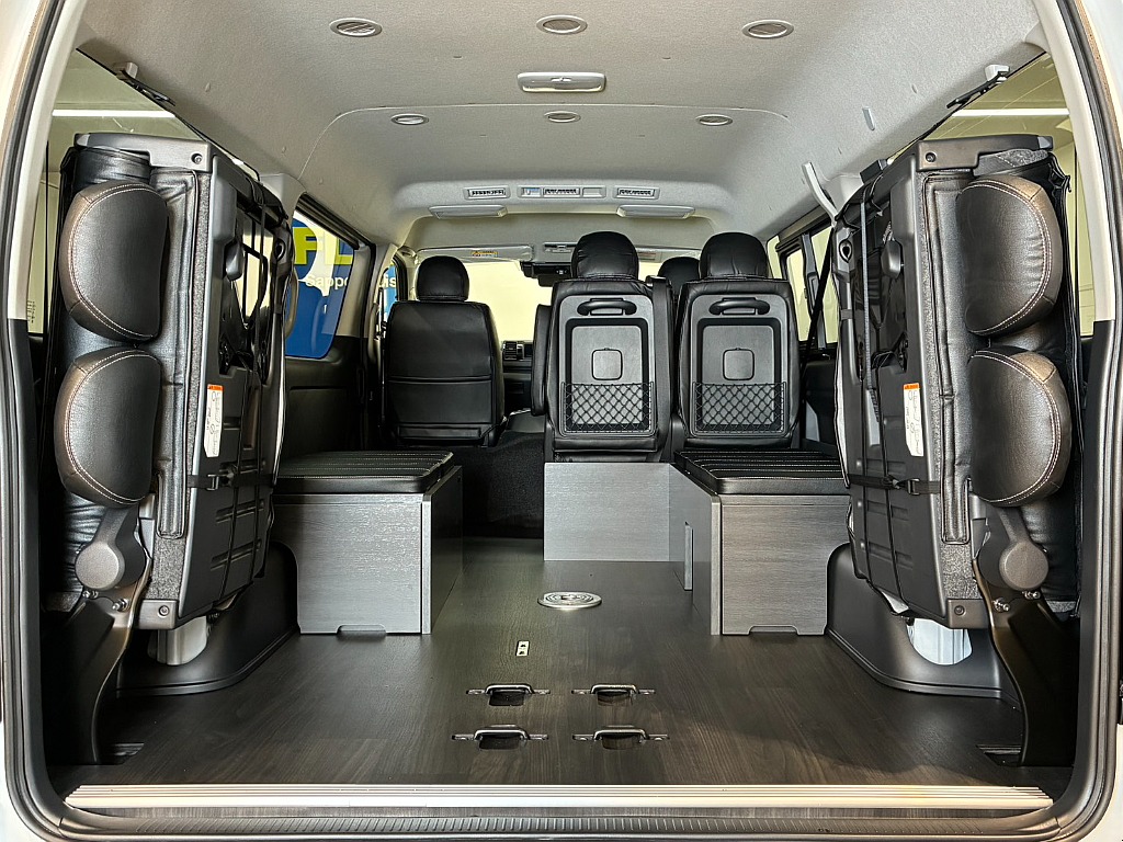 トヨタ&nbsp;ハイエース&nbsp;ワゴン2.7GLロング ミドルルーフ 4WD&nbsp;オリジナル内装架装ファミリア&nbsp;北海道の詳細画像&nbsp;その4