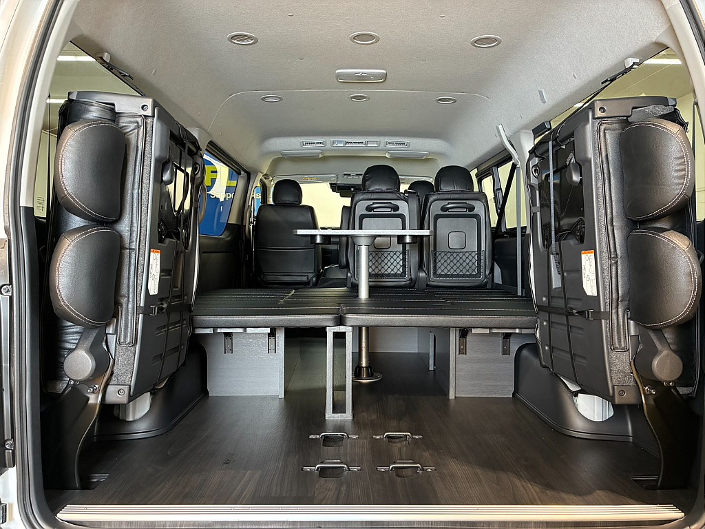 トヨタ&nbsp;ハイエース&nbsp;ワゴン2.7GLロング ミドルルーフ 4WD&nbsp;オリジナル内装架装ファミリア&nbsp;北海道の詳細画像&nbsp;その6