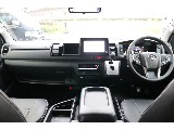 トヨタ&nbsp;ハイエース&nbsp;ワゴン2.7GLロング ミドルルーフ 4WD&nbsp;【先行UP！】新車シートアレンジfamiliar！&nbsp;長野県の詳細画像&nbsp;その4