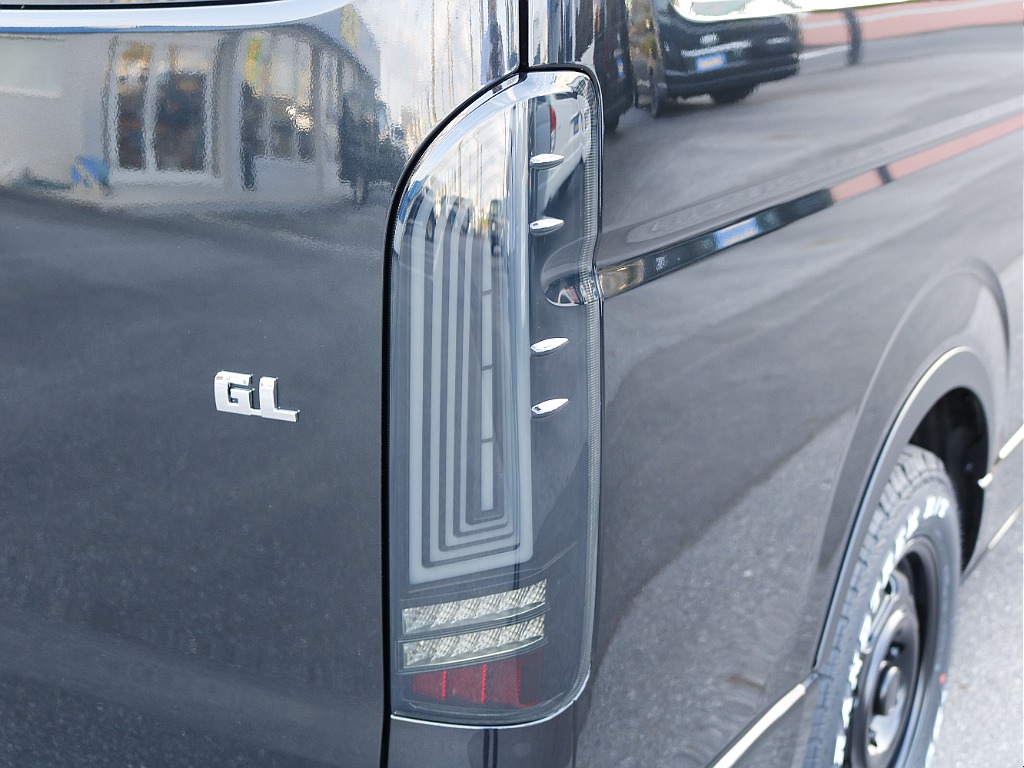 トヨタ&nbsp;ハイエース&nbsp;ワゴン2.7GLロング ミドルルーフ&nbsp;【内装架装familiar】【オフロード】&nbsp;茨城県の詳細画像&nbsp;その15