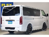 ボディカラーは、9型専用の高級感あるプラチナホワイトです！