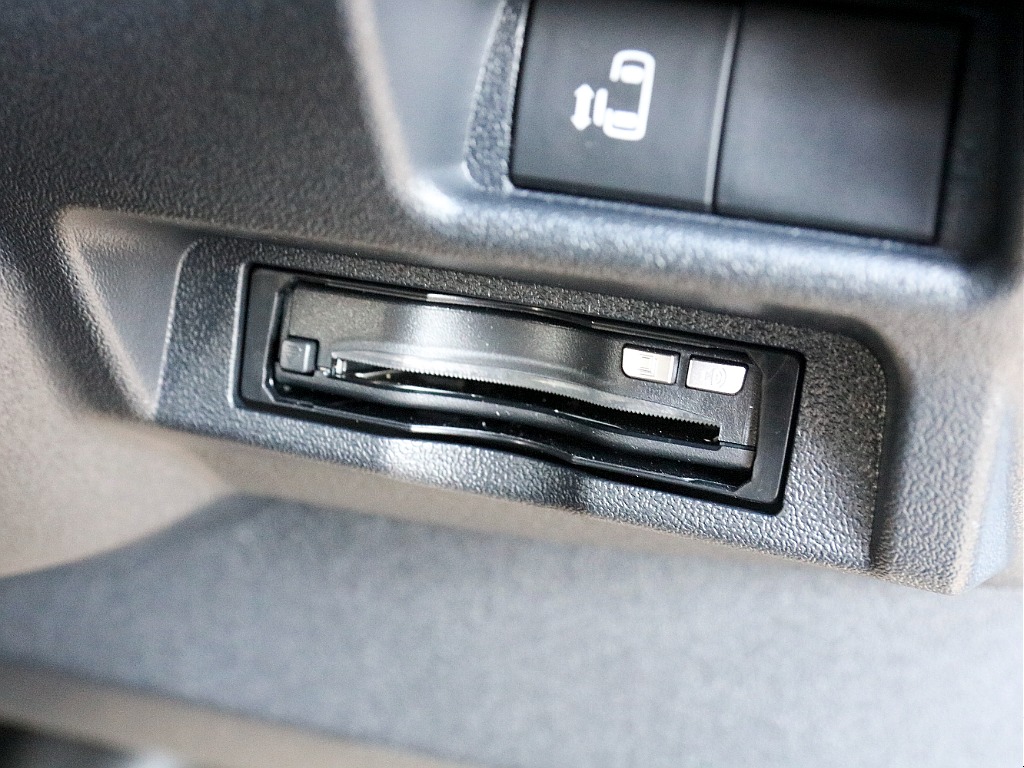 トヨタ&nbsp;ハイエース&nbsp;ワゴン2.7グランドキャビン&nbsp;スマートベッドキット付き&nbsp;千葉県の詳細画像&nbsp;その19